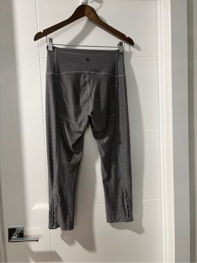 lululemon athletica Gray Ankle Cropped Active Leggings